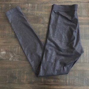 CLEAROUT ITEM!! Nike Leggings